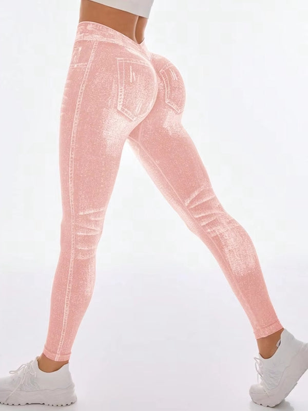 ZASUWA Female Deep V Back Denim Scrunch Bum Shorts